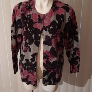 Floral Botton down Sweater